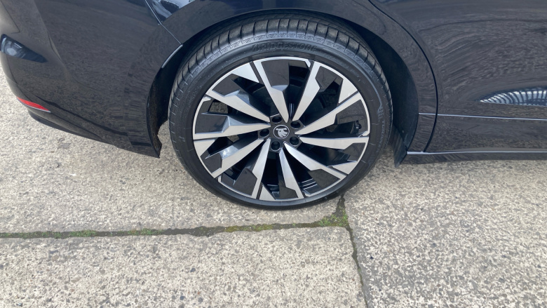 Skoda Enyaq 210kW 85x Sportline 82kWh 4x4 5dr Auto Electric 